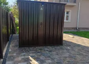 Гараж для мотоцикла и шин в шоколадном цвете в дер. Сутормино, Тарусский р-н, Калужская обл.