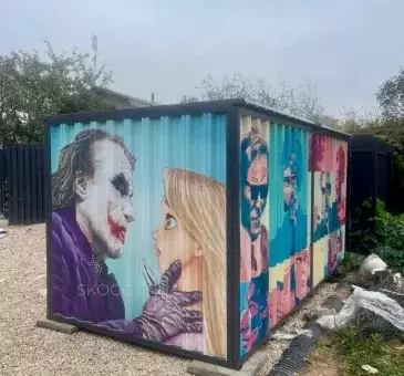 Контейнер для хранения с невероятно красивым принтом в с. Троице-Лобаново, Ступинский р-н, МО